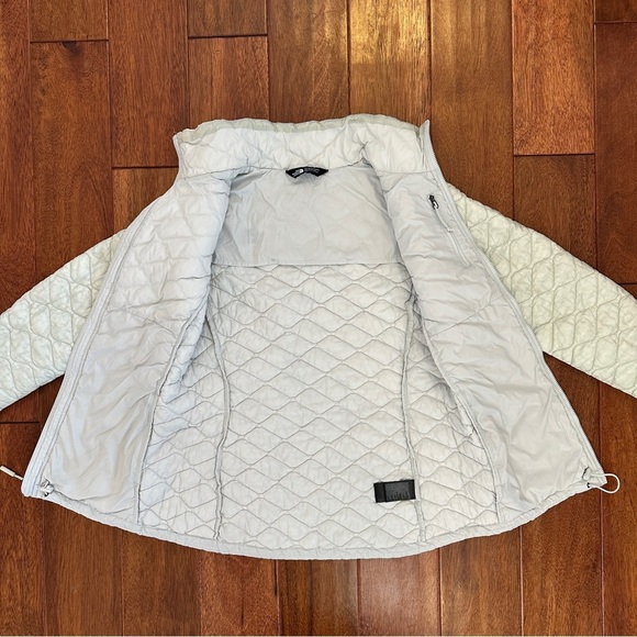 The North Face Womens Thermoball Full Zip Jacket. Size Small. Color Tin … - Picture 5 of 15